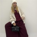 maglia in costina elasticizzata con colletto trick